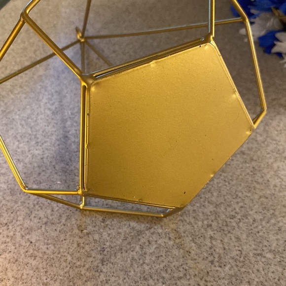 2 - Matte Gold Candle Holder W/Battery Operated Candle Can add Flowers  NWT - Picture 7 of 15